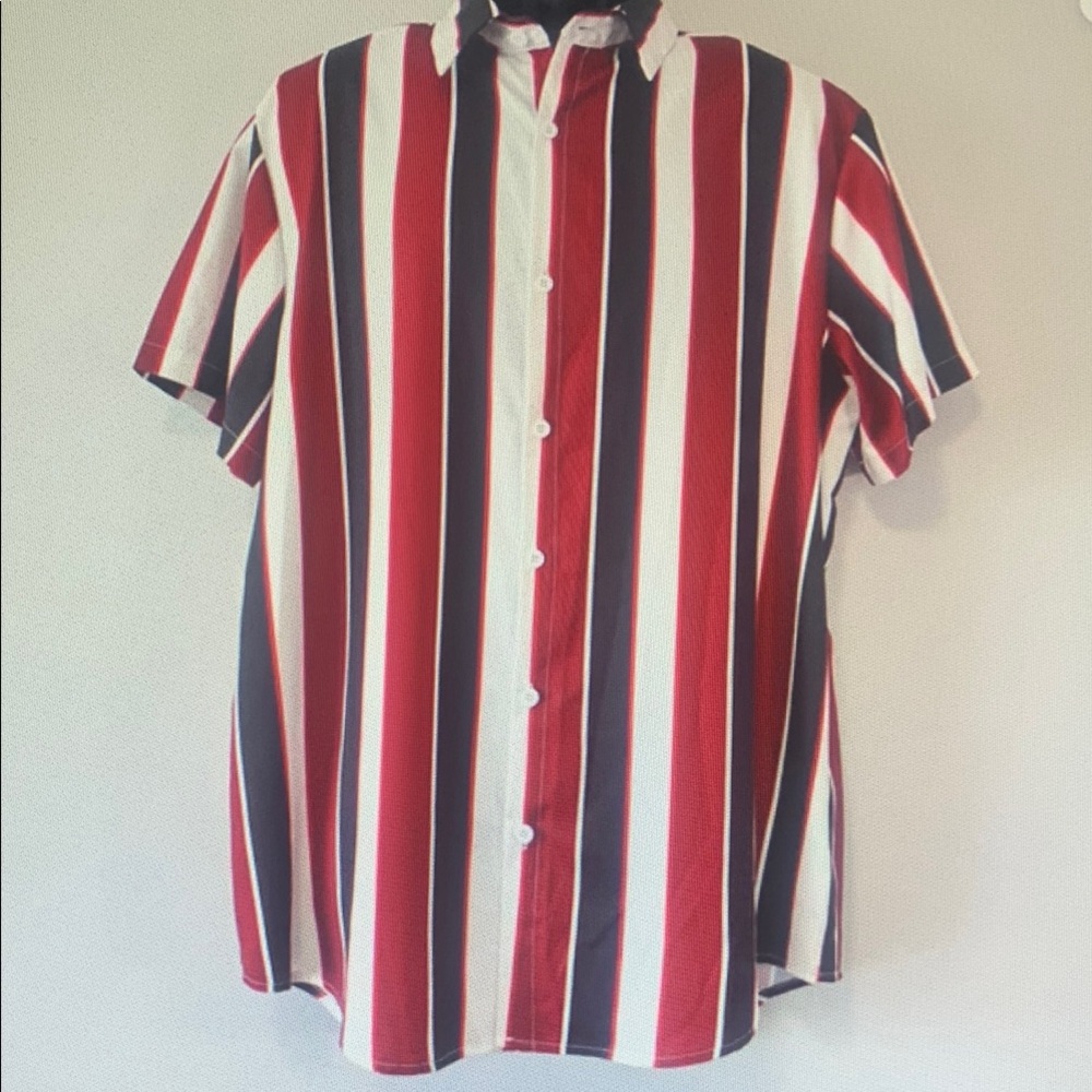 SHEIN Red and White Short Sleeve Tee